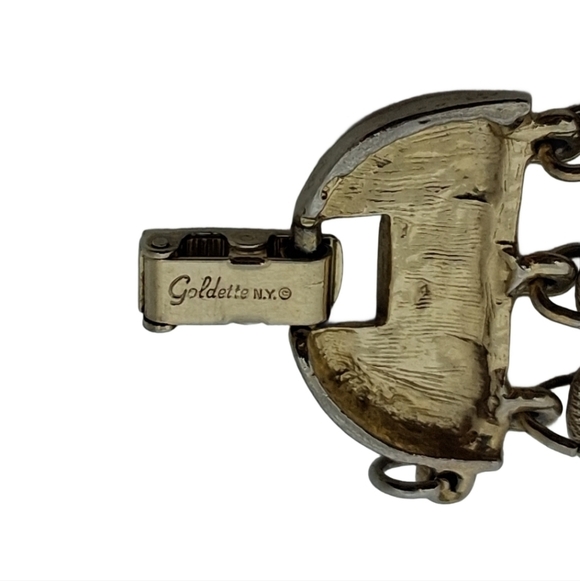 VINTAGE 1960s GOLDETTE GOLDTONE TEXTURED TRIPLE CHAIN BRACELET - Picture 10 of 10